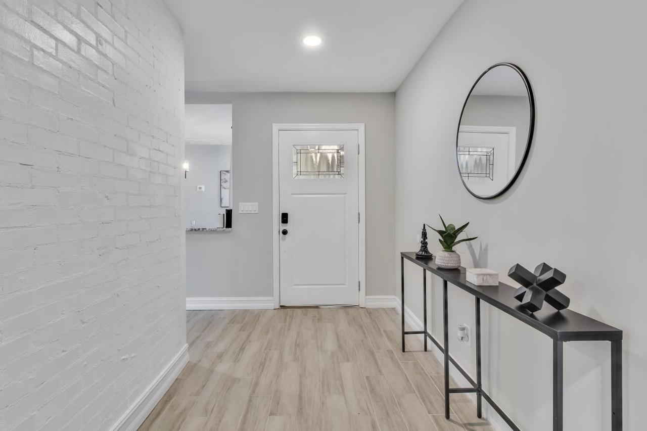 Modern Lake Front Casita Near Winter Park! Орландо Екстериор снимка